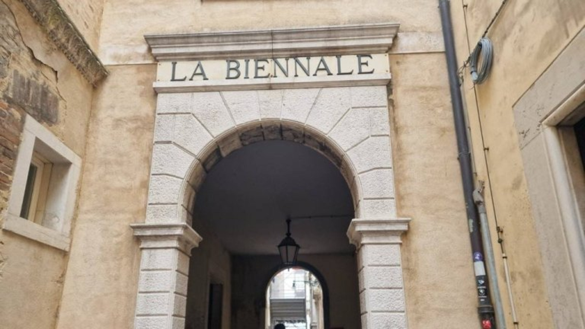 ЕК разкритикува участието на Русия на Венецианското биенале