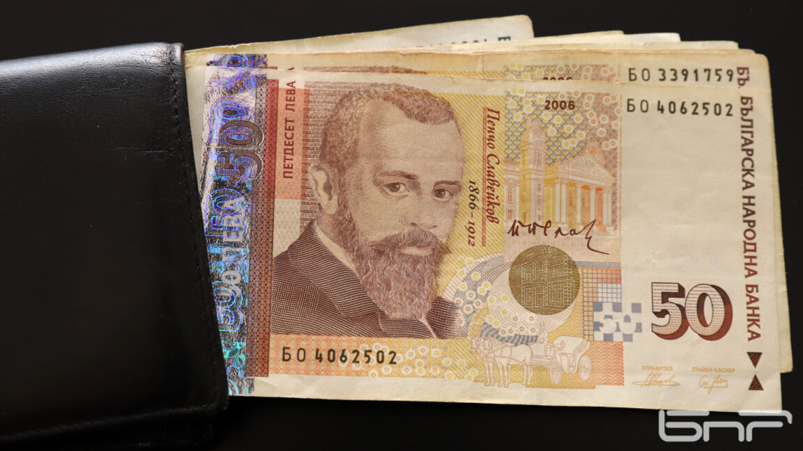 Обмисля се: 100 лева коледни добавки към пенсиите