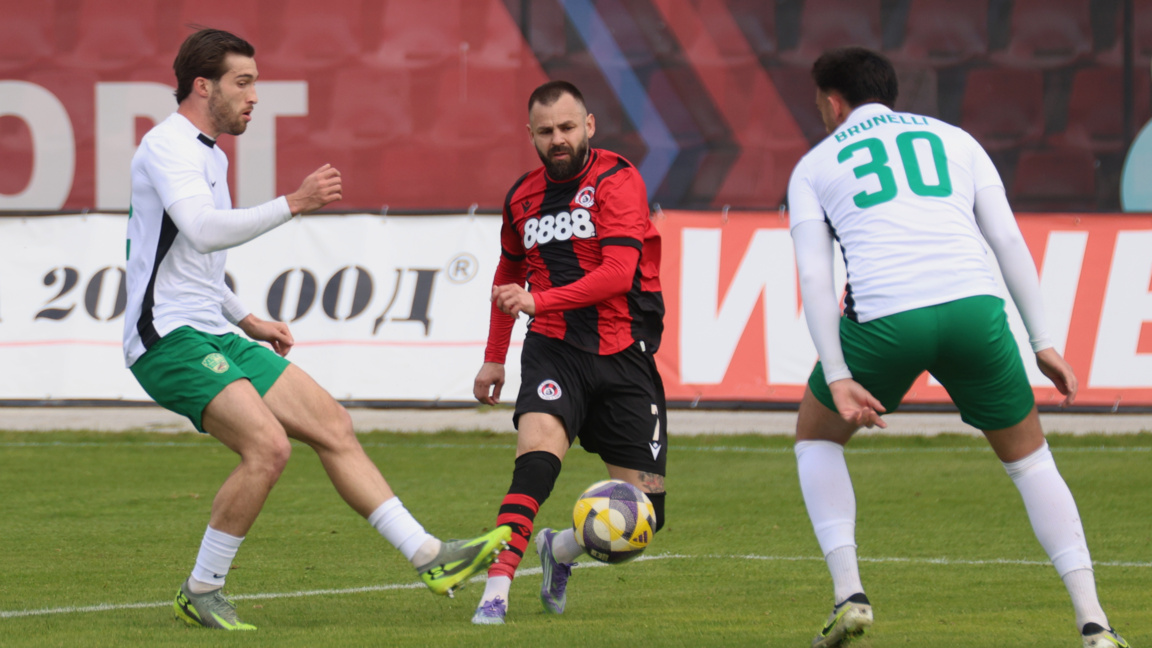 Локомотив (София) обърна Берое