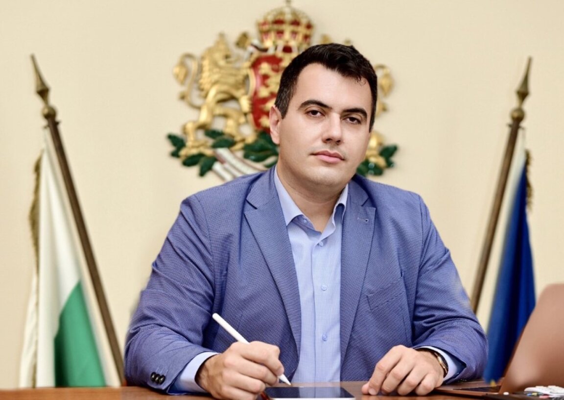 Благовест Кирилов: Проблемът в този скандал не са машините, а хората и техните компетенции