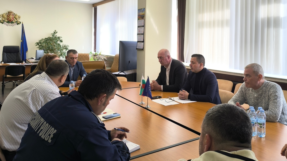 Агитационните материали от предишни кампании трябва да бъдат премахнати