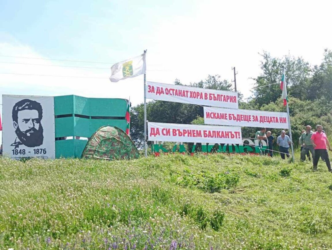 Втори ден протестират животновъдите от Карлово и Калофер