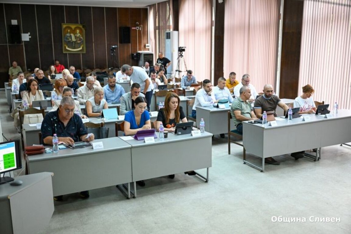 Поставят 90 камери за видеонаблюдение в Сливен