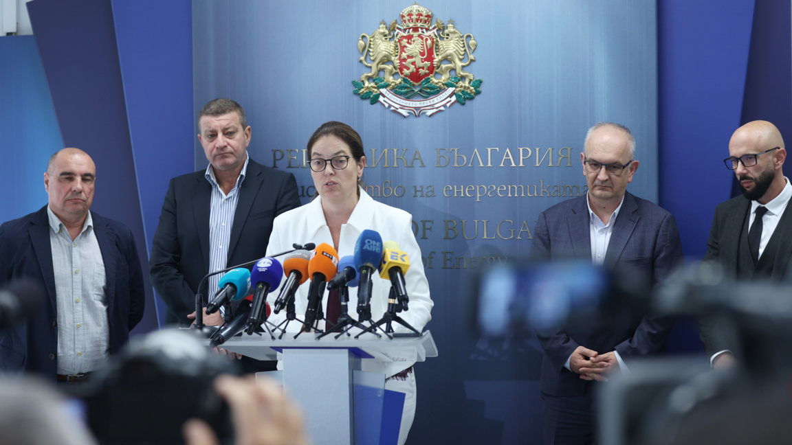 МЕ: Няма риск за електроснабдяването на страната