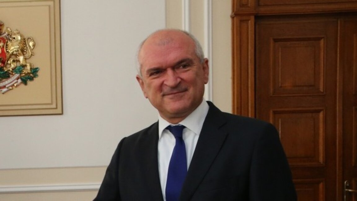 Президентът реши: Главчев продължава да е премиер