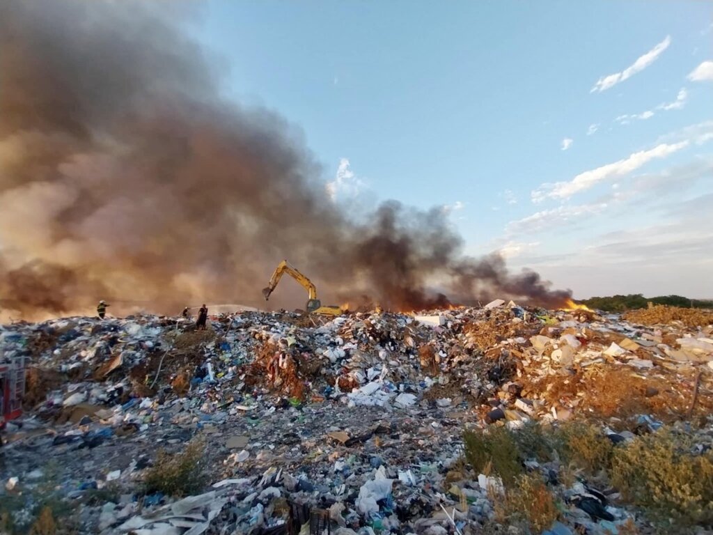 Пожар в депото край Силистра