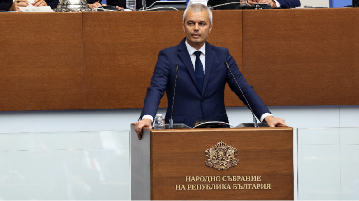 Lideri i Vëzrazhdane Kostadin Kostadinov