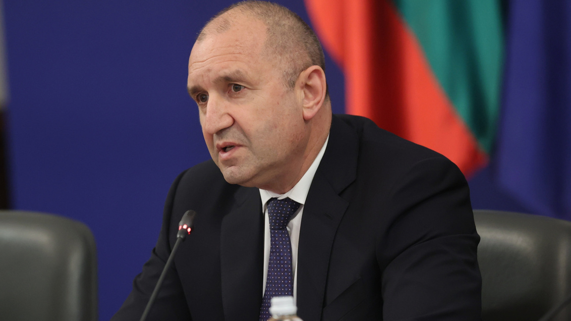 El SMI no será congelado, promete el primer ministro Rumen Radev 