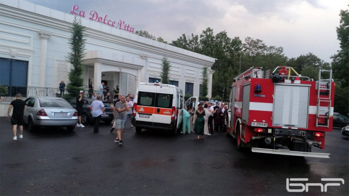 Tavanul cedează și rănește șapte persoane la o nuntă în Kargiali