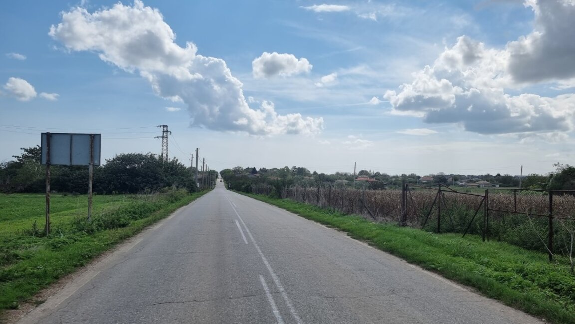 Ο καιρός παραμένει ζεστός, στα ορεινά θα φυσάει