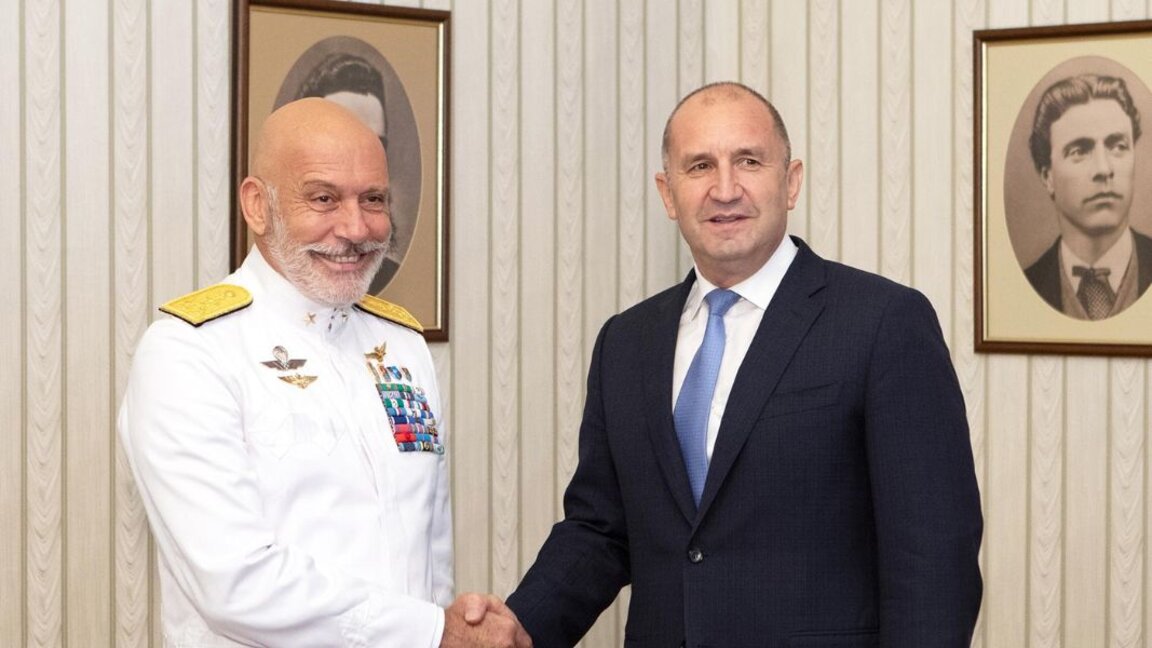 El presidente Radev ante Giuseppe Cavo Dragone: “Bulgaria se esfuerza por ser un factor de estabilidad”