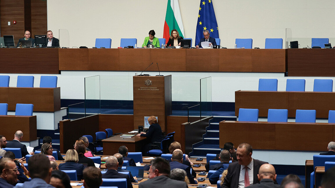 Parlamenti ratifikoi një memorandum midis Bullgarisë dhe Rumanisë për bashkëpunimin ushtarak