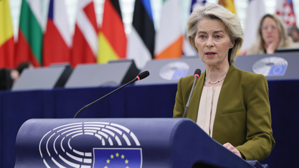 Урсула фон дер Лайен в Европарламента в Страсбург, 26 ноември 2025 г.
