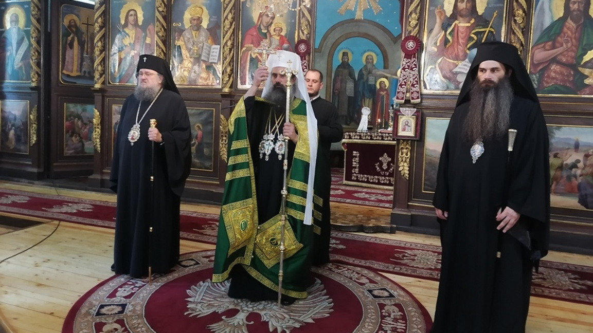 Посрещнаха патриарх Даниил във Враца