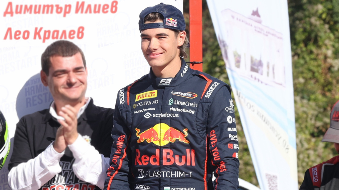 Историјска победа: Никола Цолов тријумфовао у Формули 2