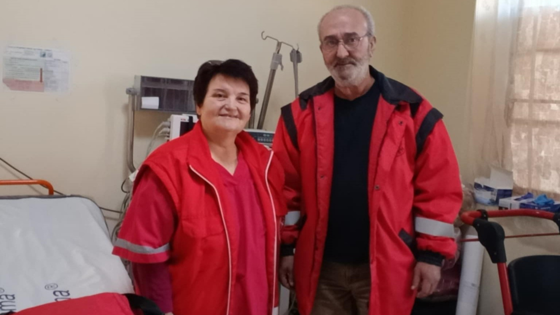 Дежурните в ЦСМП - Филиал Върбица - медицинската сестра Медиха Аптулова и фелдшер Али Бошнаков.