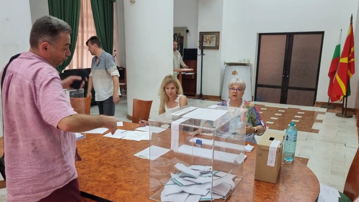 Македонским Бугарима избора преко главе