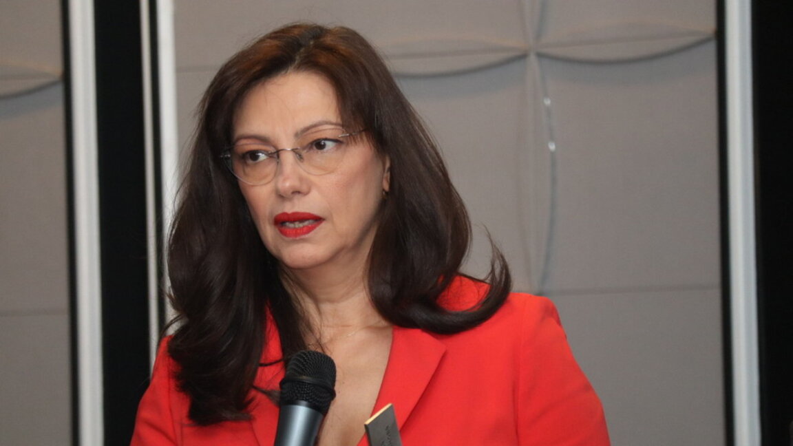 Милена Милотинова