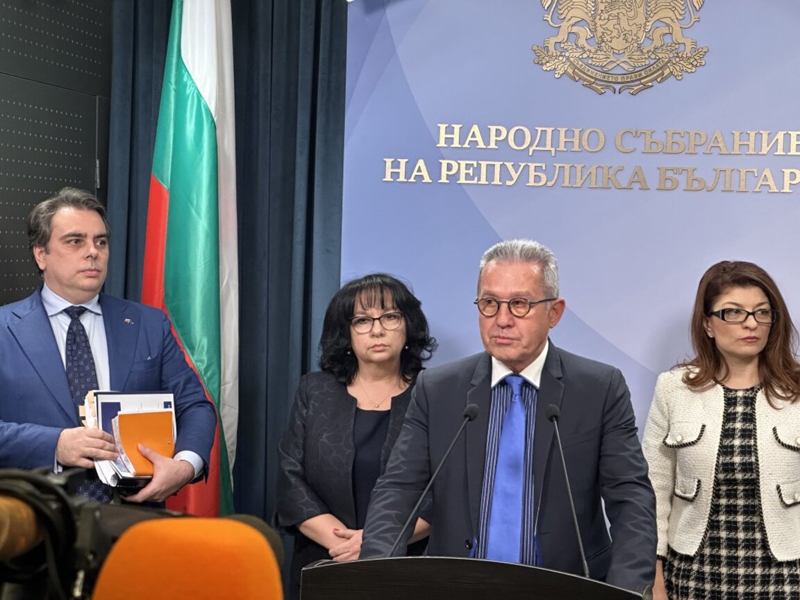 Намерен е компромисен вариант по казуса "Лукойл" и проектобюджета