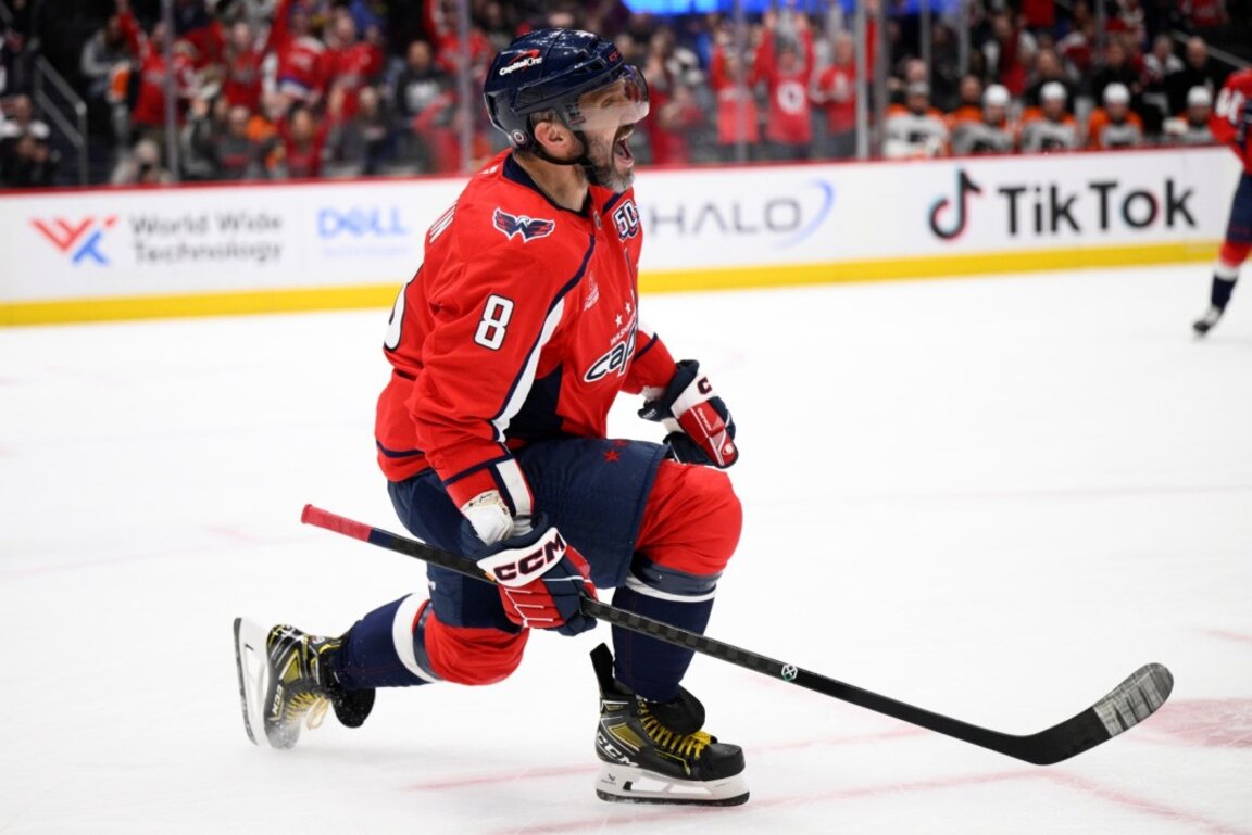 Александър Овечкин има вече 903 гола.