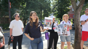 Протест срещу мъчителите на животни Габриела Сашова и Красимир Георгиев