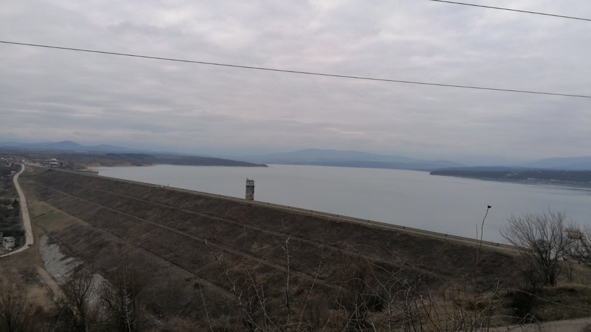 С близо един метър се повиши нивото на язовир „Огоста" за последните три дни.