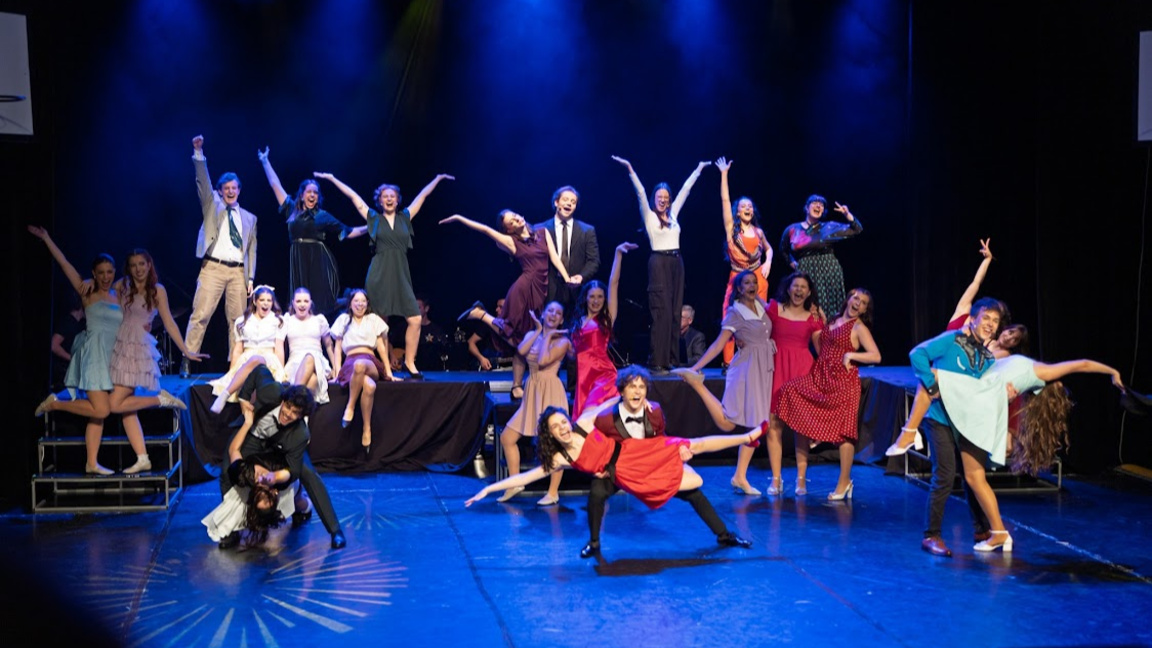 Финална сцена на мюзикъла “Footloose“