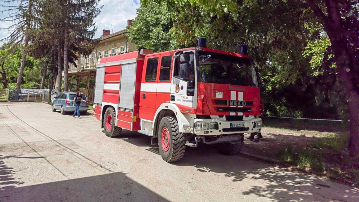 Взрив в канализацията в Горна Оряховица доведе до евакуация на детска градина