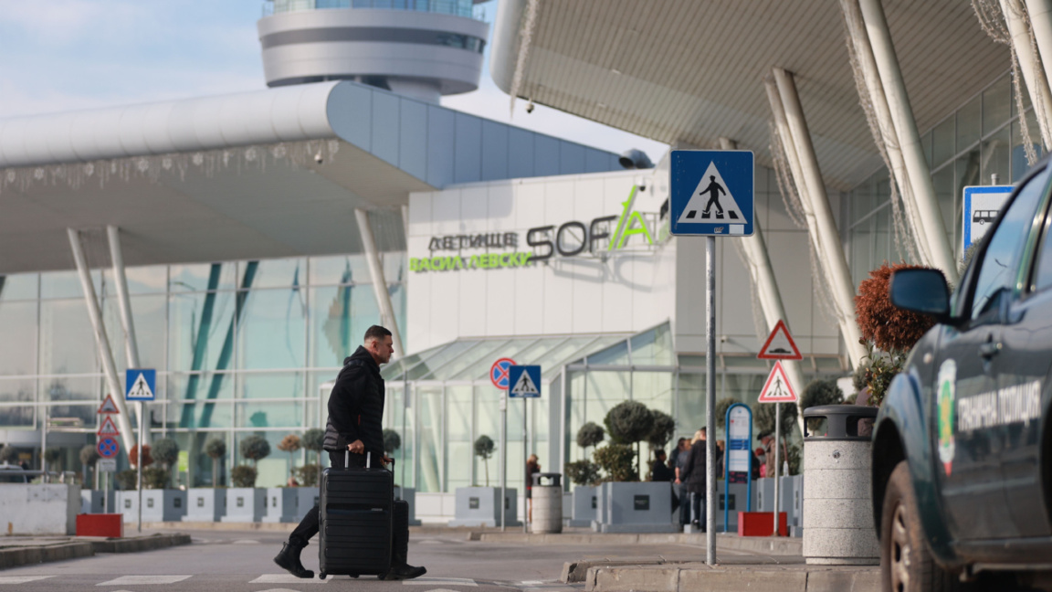 El aeropuerto de Sofía ha vuelto a funcionar tras los vientos