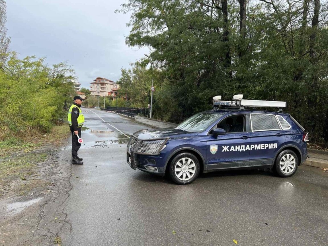 Жандармерията подпомага овладяването на кризата по Южното Черноморие