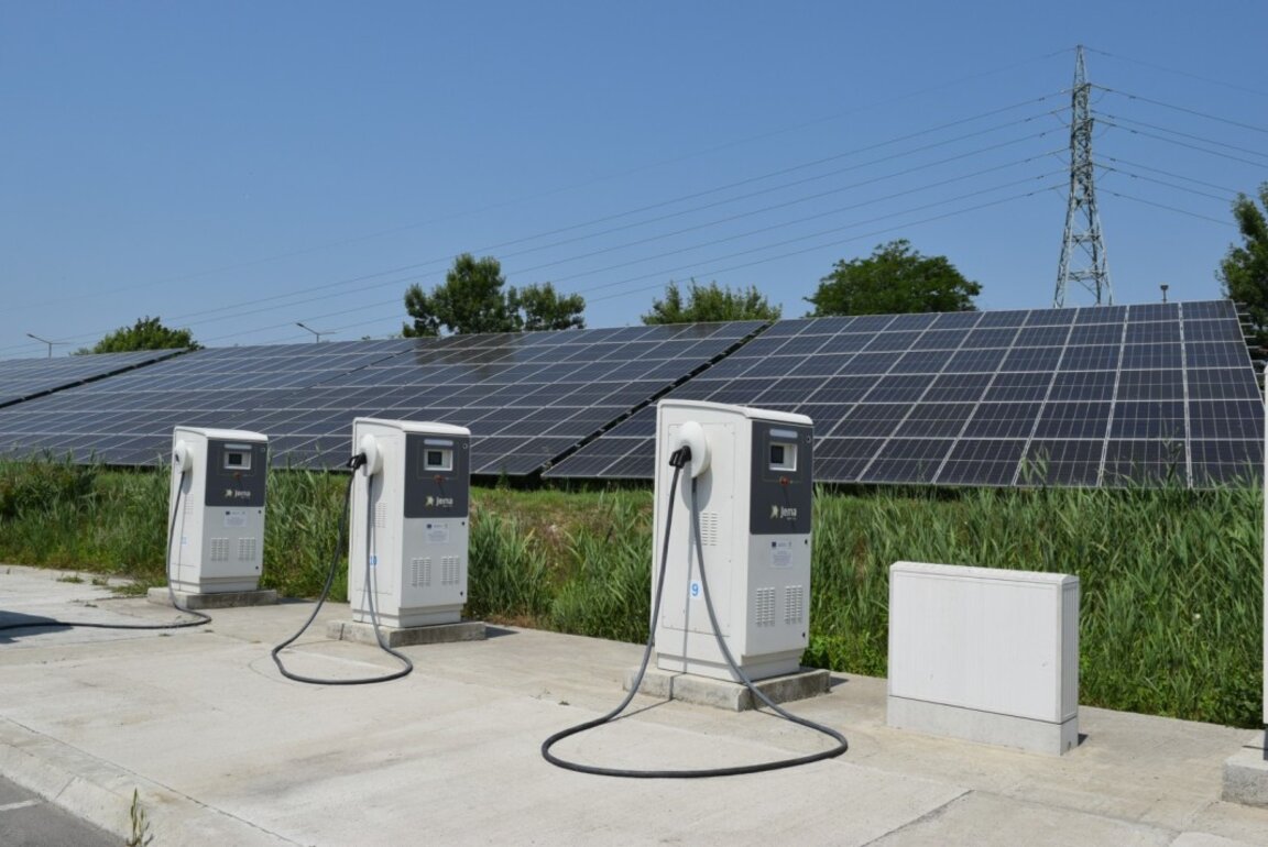 Фотоволтаичната централа на „Бургасбус” вече е присъединена към електроразпределителната мрежа