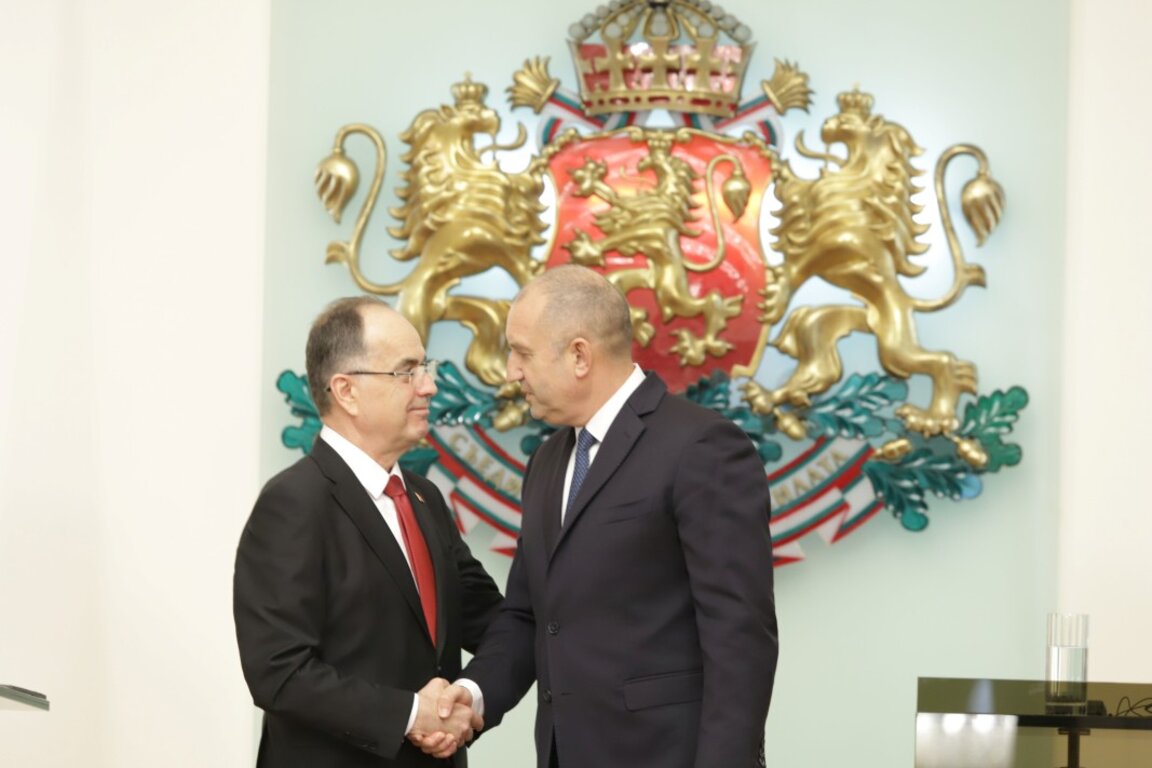 Президентите на Албания Байрам Бегай (вляво) и на България Румен Радев - София, 14 декември 2023