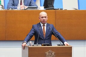 Ангел Георгиев и Веселин Вешев от "Възраждане" заявиха, че ще се откажат от имунитета си