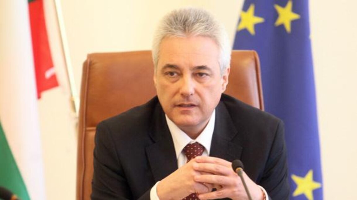 Ο Βούλγαρος πρέσβης στο Λονδίνο υπερασπίστηκε θεατρικό έργο για τον τσάρο Μπόρις Γ'