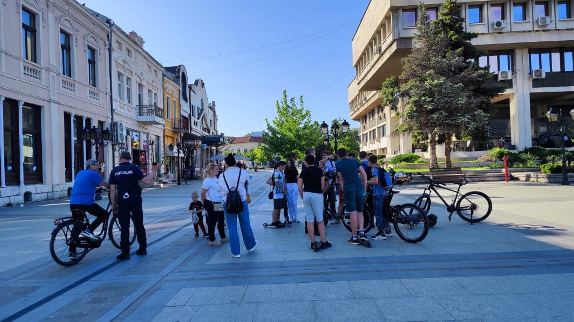 Започнаха проверки за карането на електрически тротинетки и колелета във Видин