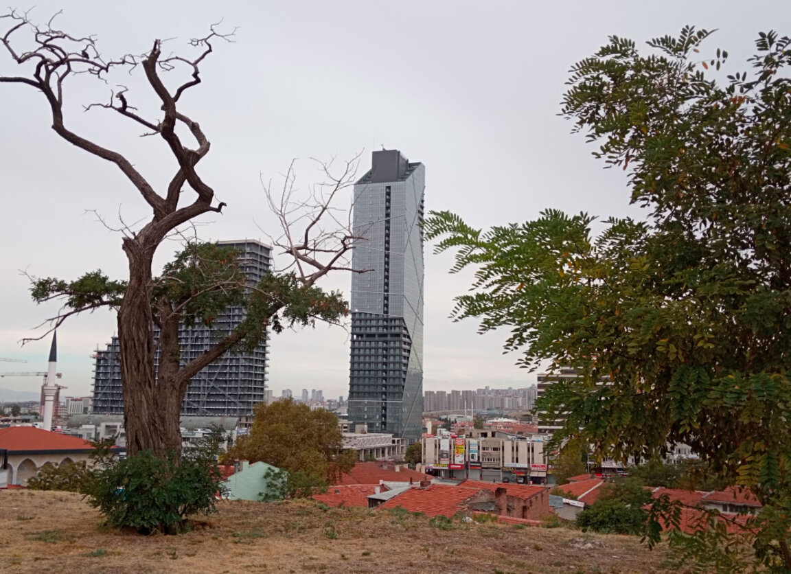 Анкара е модерен град с население близо 6 млн. души, но и древен град с богата история