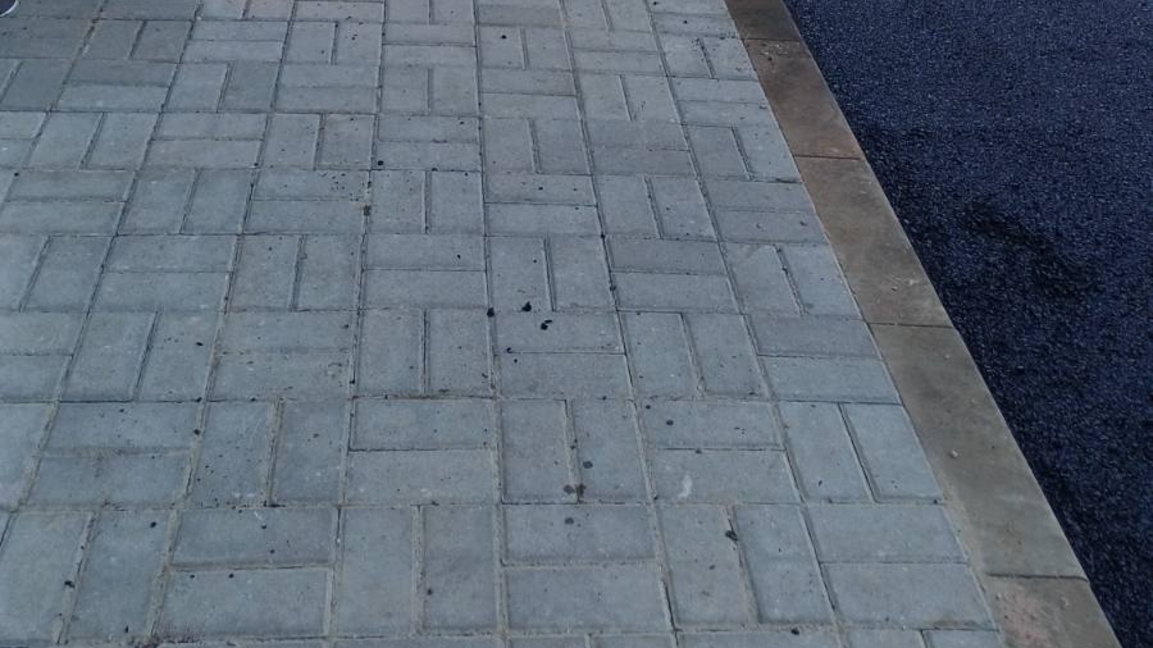 Продължава ремонтът на тротоарите по ул. "Димитър Моллов" в "Младост" 1