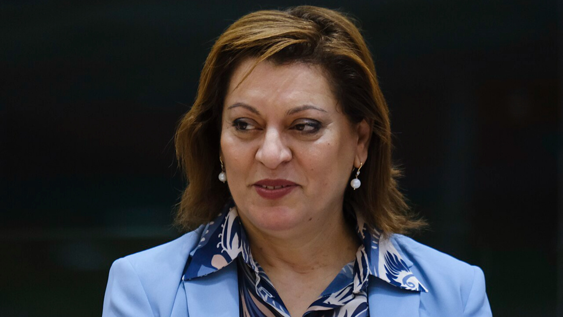 Атина Михайлиду, мин. на образованието