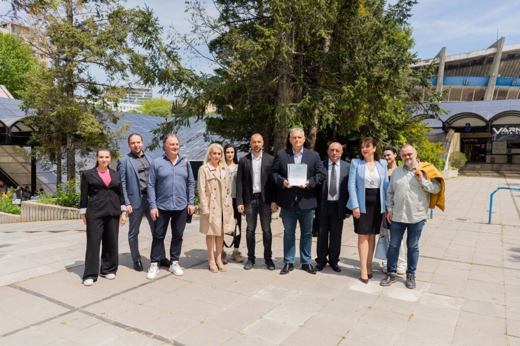 ПП-ДБ регистрираха листата си за народни представители във Варна ...