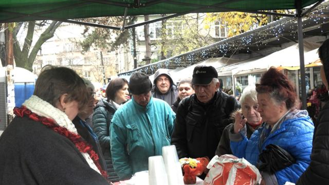 В Монтана раздадоха курбан за Никулден