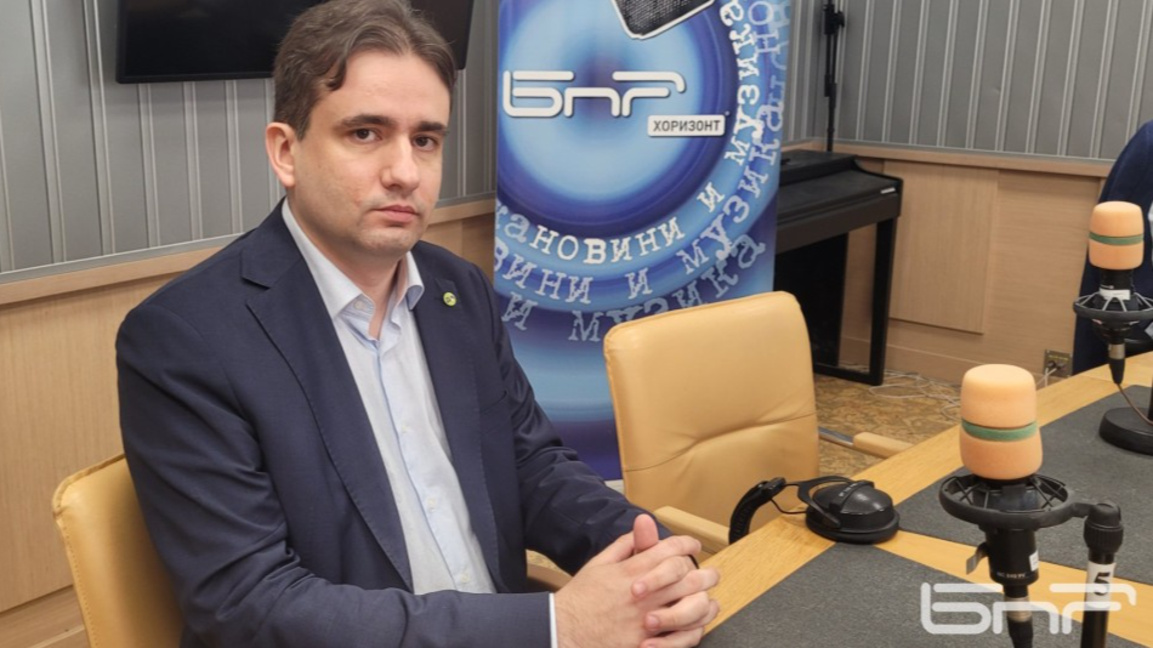 Божидар Божанов