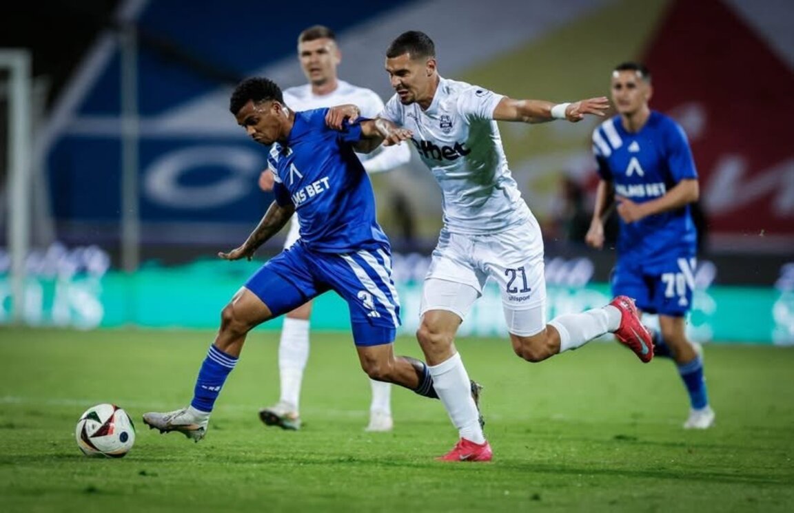 "Левски" само с точка срещу "Арда"