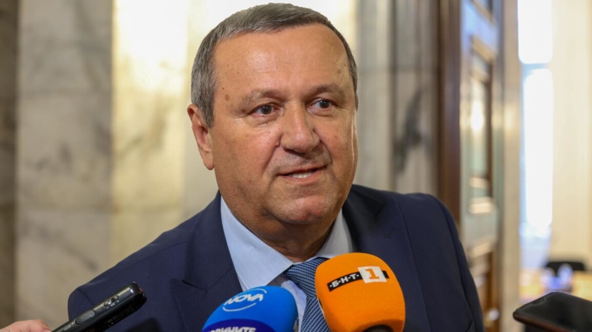 Хасан Адемов