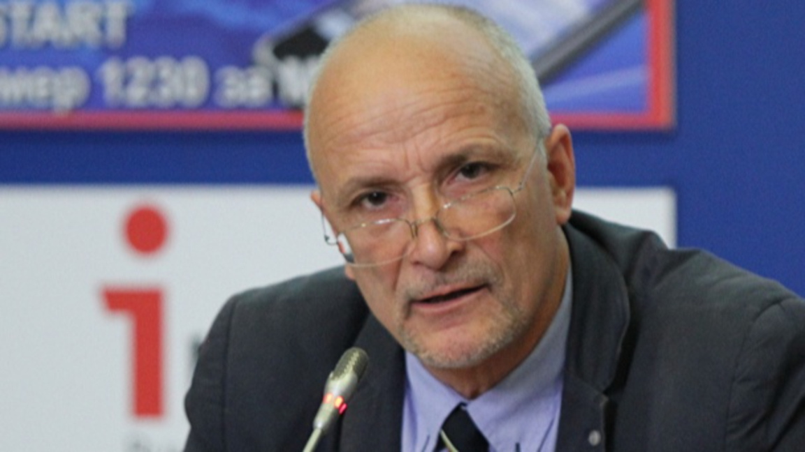 Д-р Валентин Янев