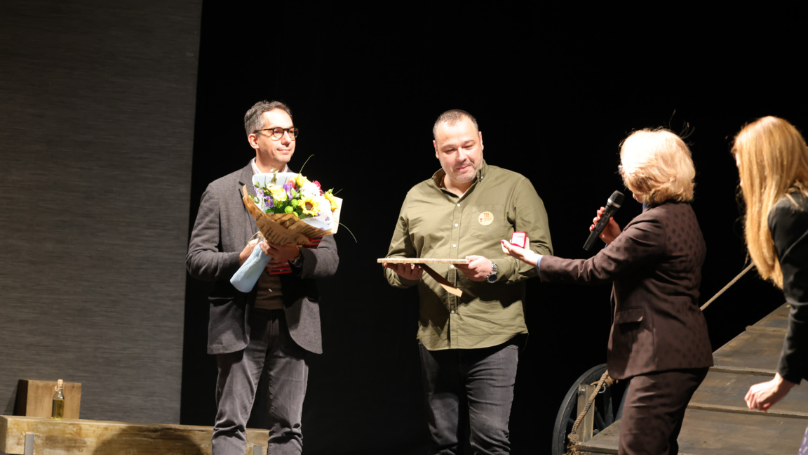 ДТ "Стоян Бъчваров" връчи наградите "Златна маска"