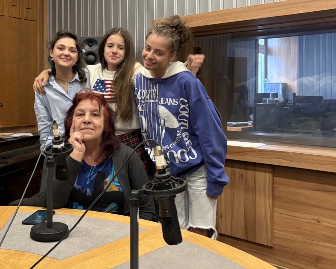 Никол, Луиза, София и Силвия Димитрова