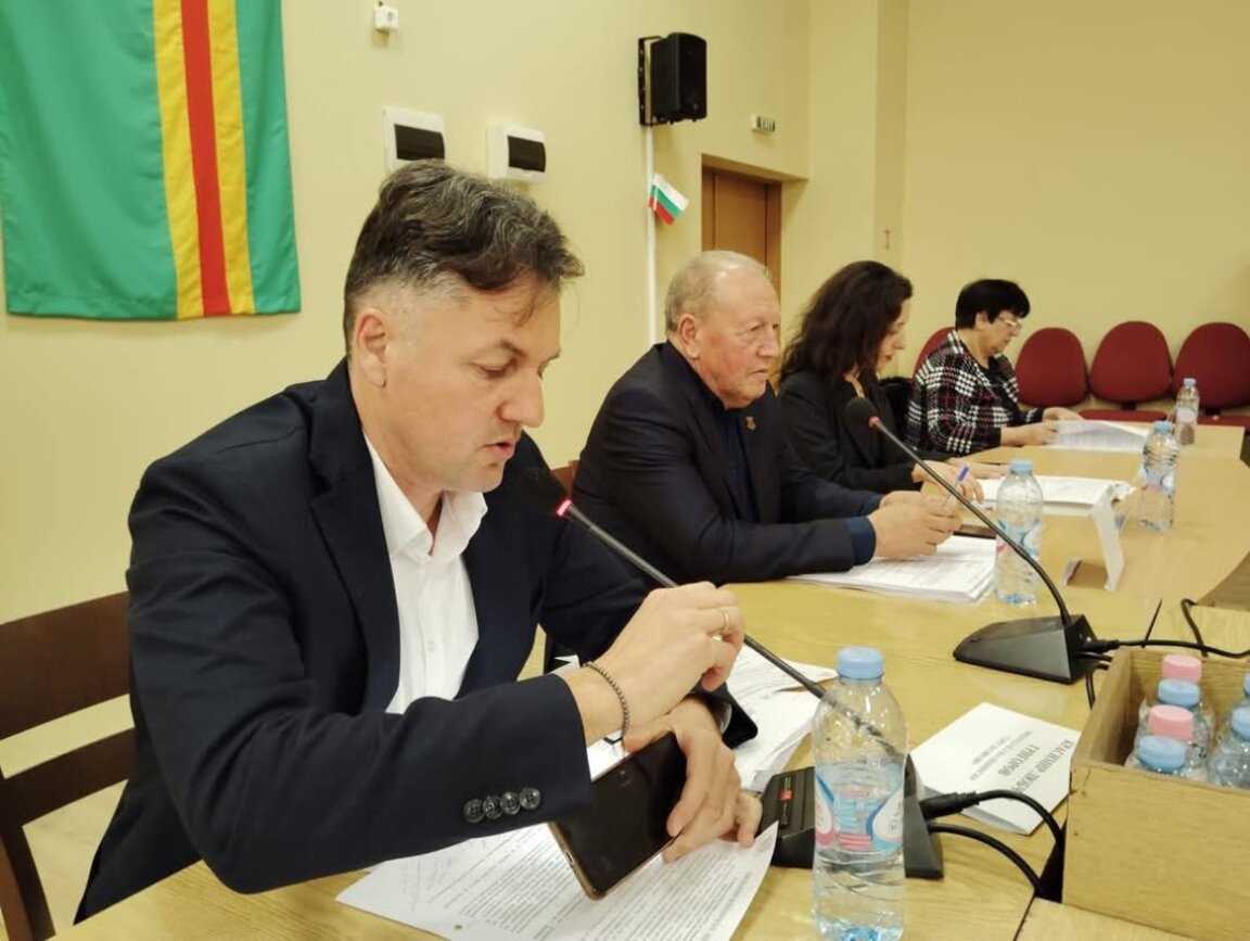 Близо 40 точки в дневния ред на общинската сесия в Болярово