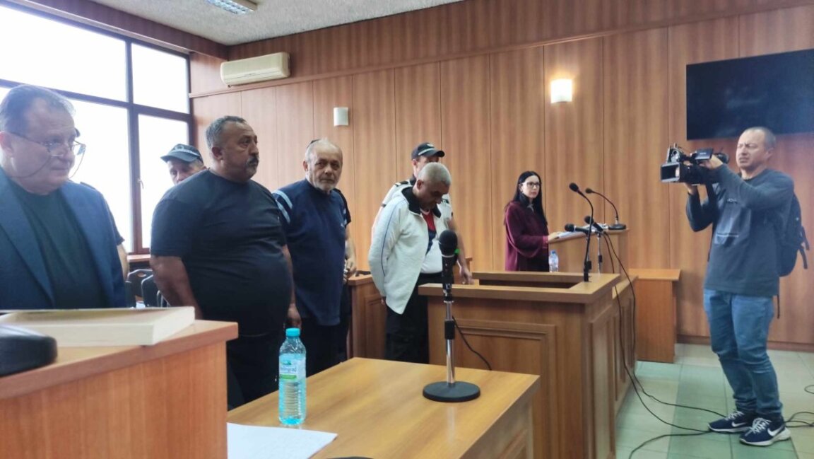 Тримата задържани с америций не знаели, че е радиоктивен