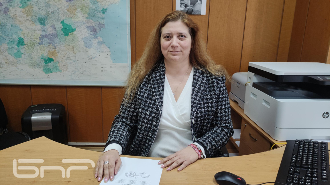 Председателят на РИК - Велико Търново Десислава Йонкова