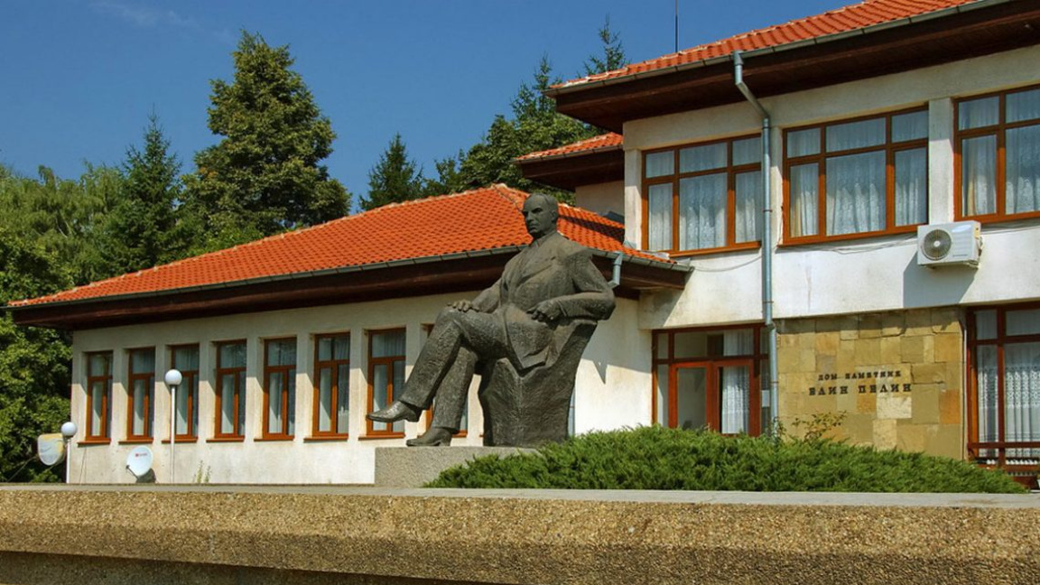 Горна Малина остава без директен транспорт за празниците